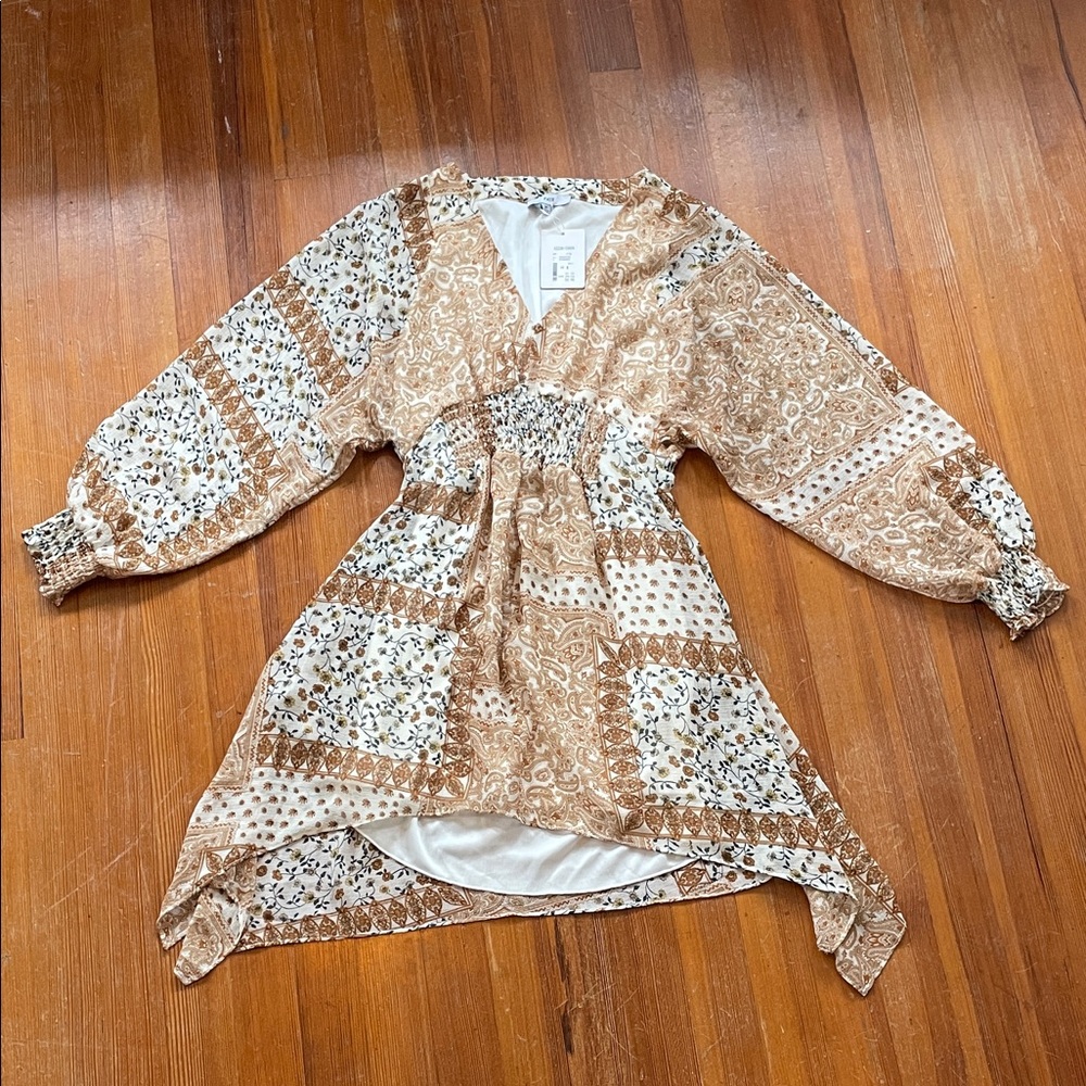 NWT Fate Paisley Dress